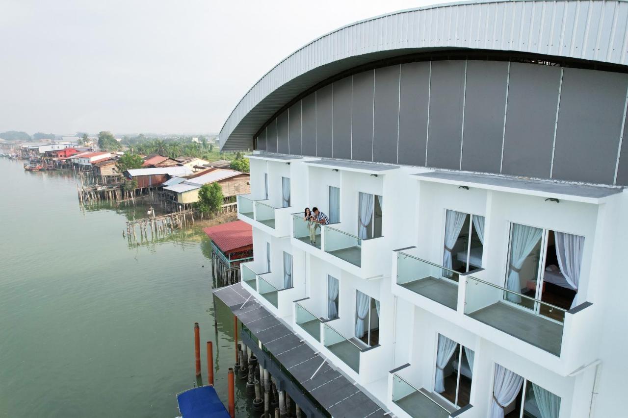 Hotel Le-Shore Kuala Selangor Esterno foto